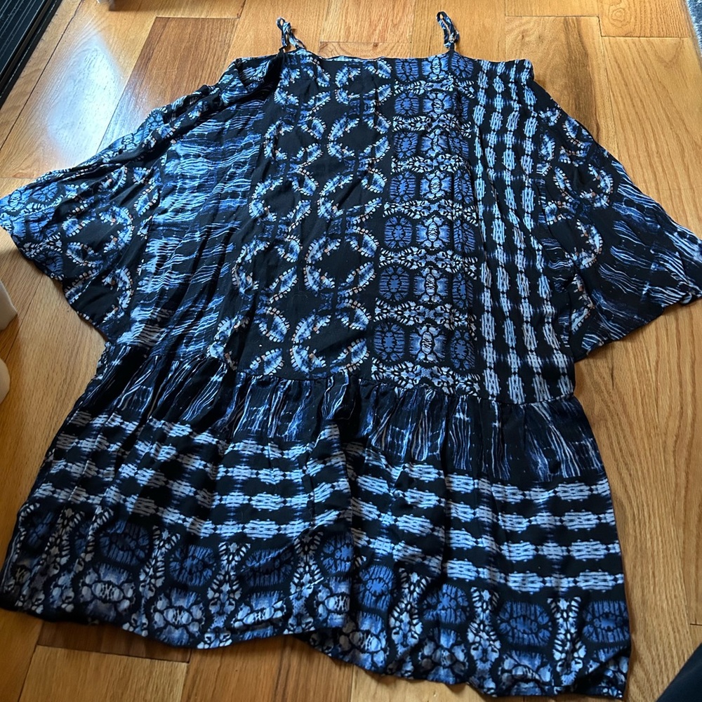 NWT BCBG top XS